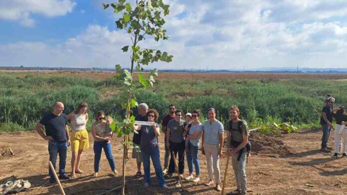 טקס נטיעות התקיים בחורשת ההנצחה לזכרם של הנרצחות, הנרצחים, הנופלות והנופלים בני ובנות עמק חפר בשבעה באוקטובר באוקטובר ובמלחמת 